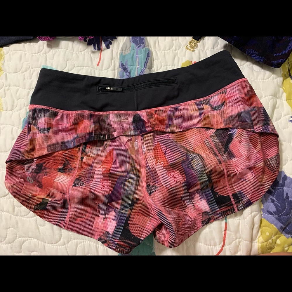 LULULEMON SHORTS
